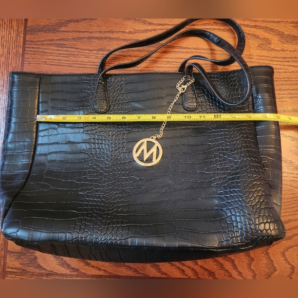 Mia Farrow Handbag - Picture 7 of 9